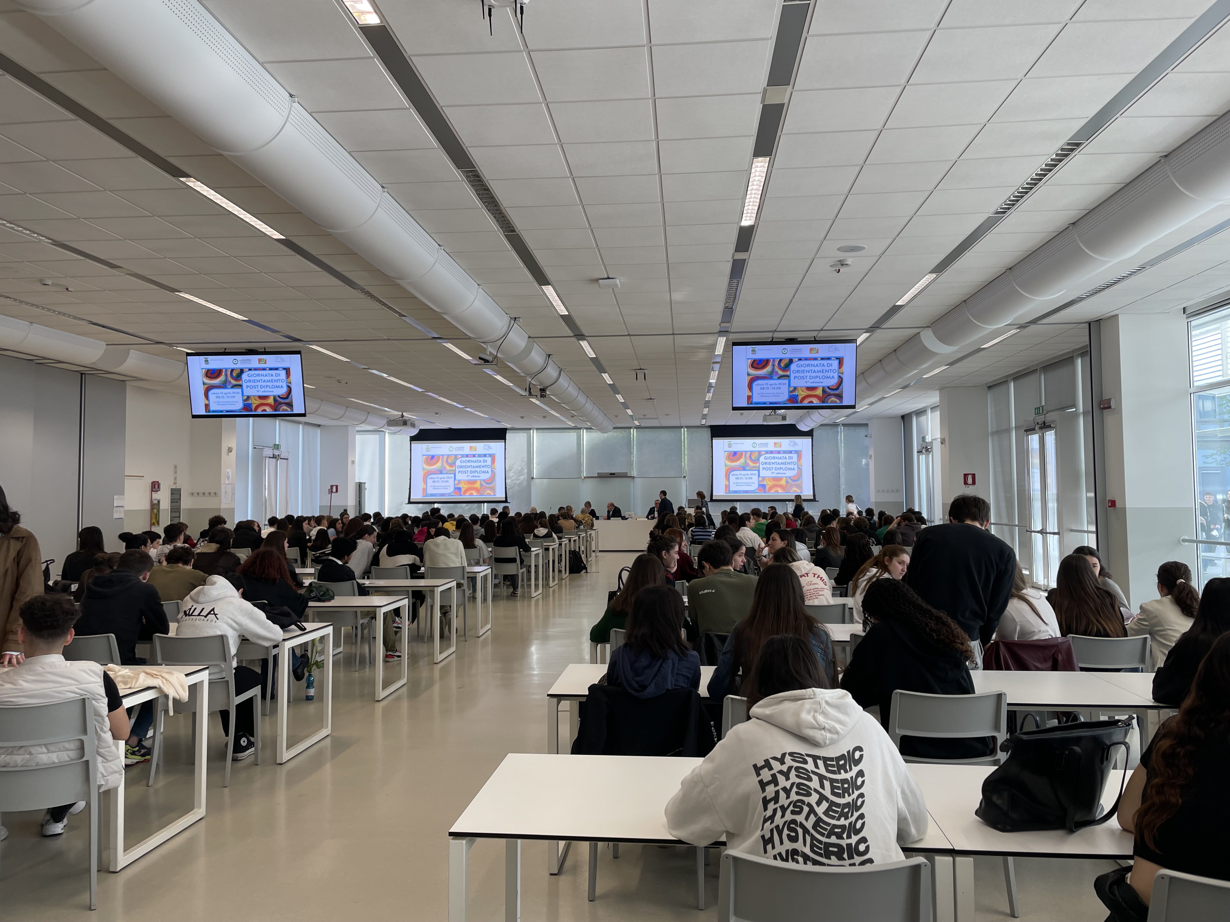 Immagine che raffigura Giornata orientamento post diploma: grande successo